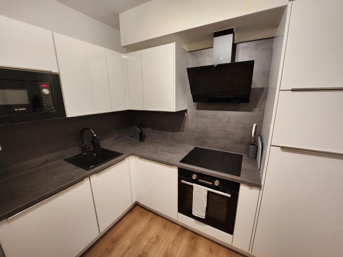 Mickey Apartment Old Town براتسيلافا المظهر الخارجي الصورة